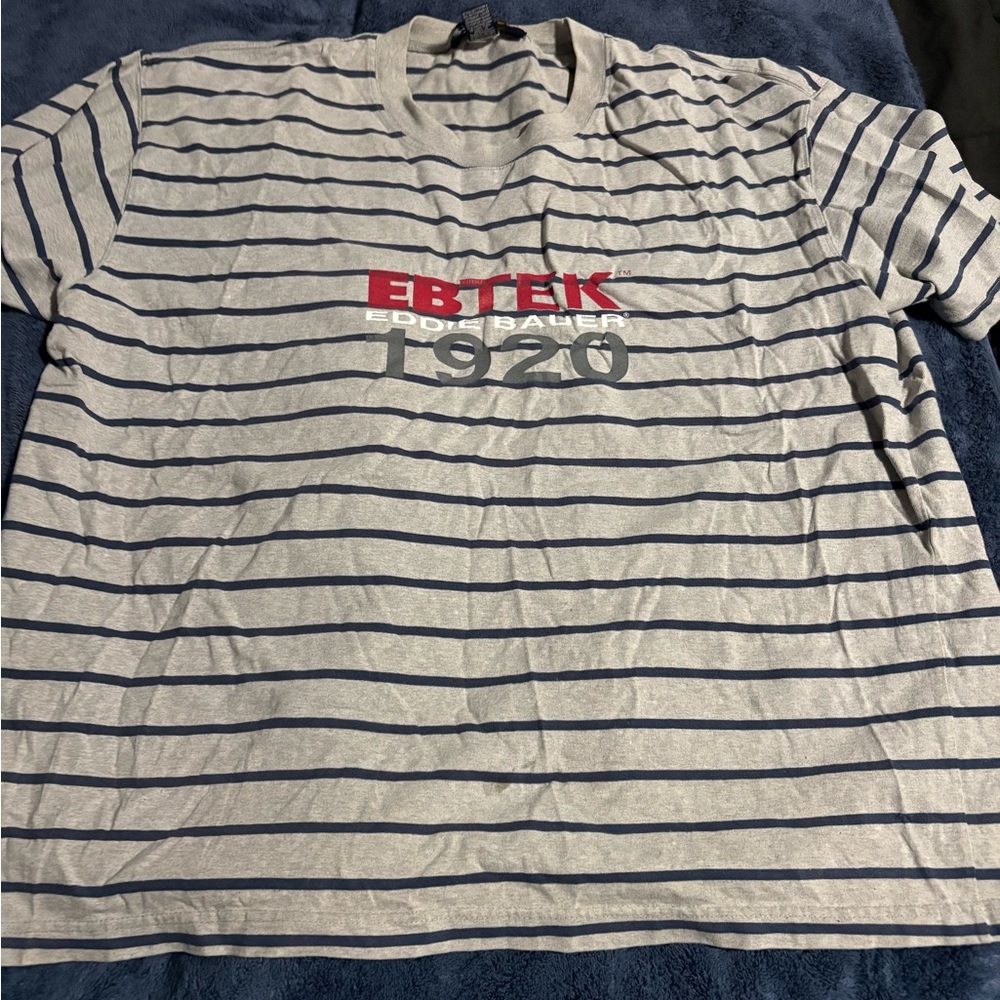 Eddie Bauer Gray and Blue Short Sleeve Tee
